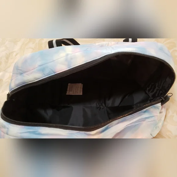 Victoria's secrets pink Overnight bag /Jim bag - Picture 4 of 4